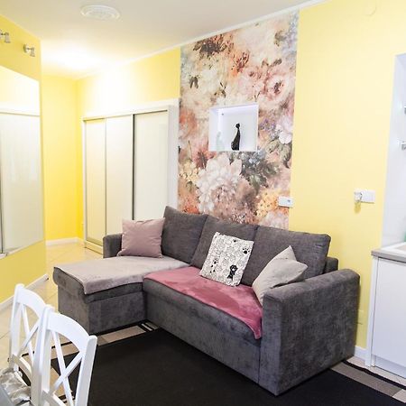 Apartament Przy Rynku Ostrowiec Świętokrzyski Exterior foto